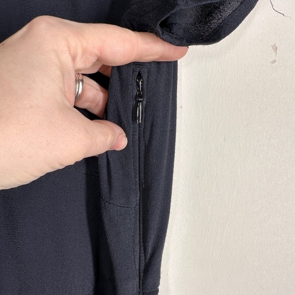 Abercrombie Cutout Tie Back Jumpsuit in Black XS - Picture 5 of 8